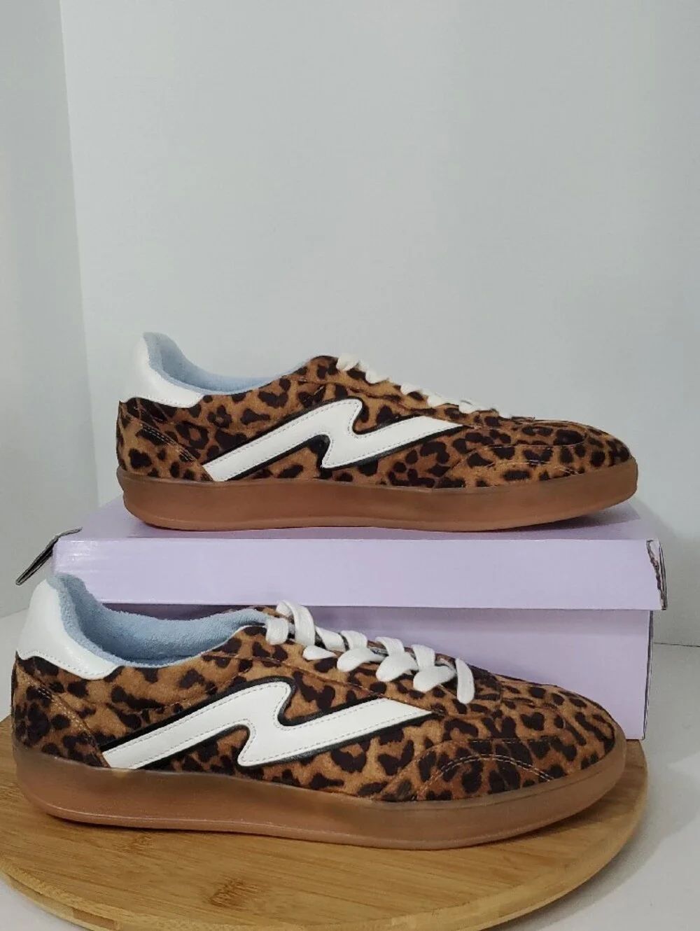 Madden Girl GIIA Leopard Print Sneakers Gum Sole Women's Size 9.5 NIB